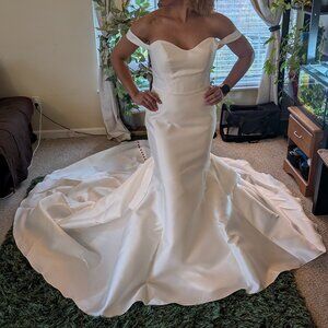 Martina Liana Wedding Dress